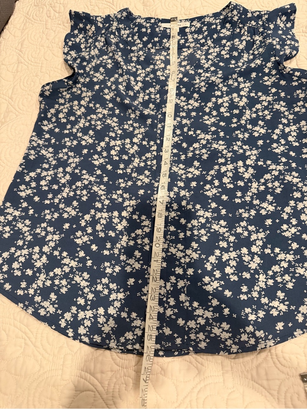 fun 2 fun Navy Blue Floral V-Neck Cap Sleeve Blouse - Picture 5 of 6